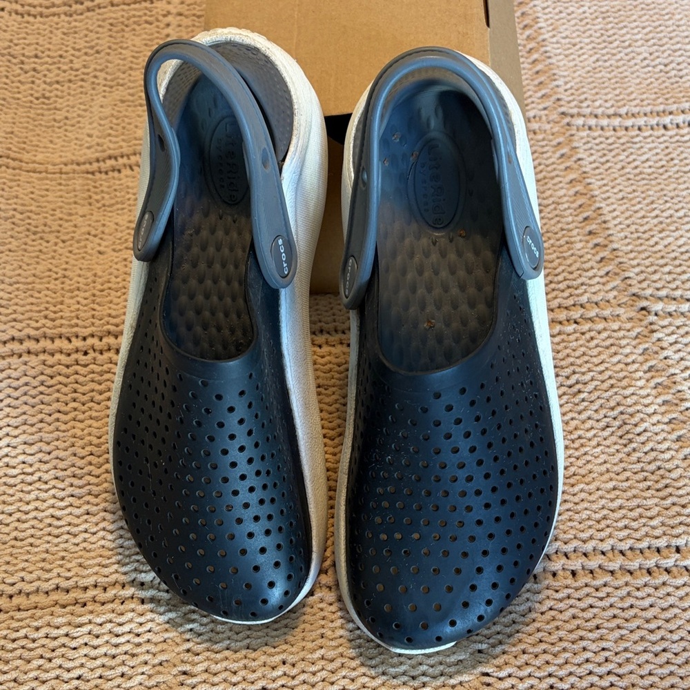 CROCS Black and White Perforated Slip-Ons Boys Junior 8 Gently used.